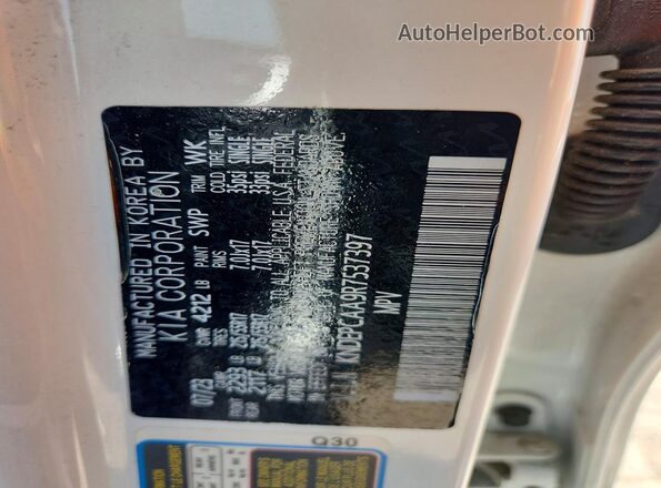 KNDEPCAA9R7537397 2024 KIA SELTOS White Vista de la etiqueta del VIN