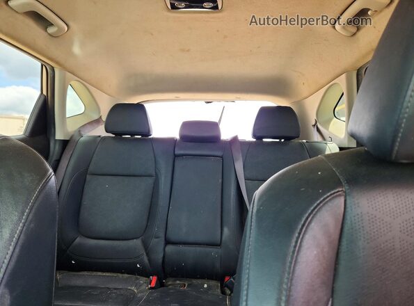 KNDER2AA0R7485212 2024 KIA SELTOS Gray Widok tylnych siedzeń