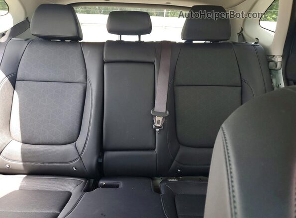KNDER2AA3R7600501 2024 KIA SELTOS White Widok tylnych siedzeń