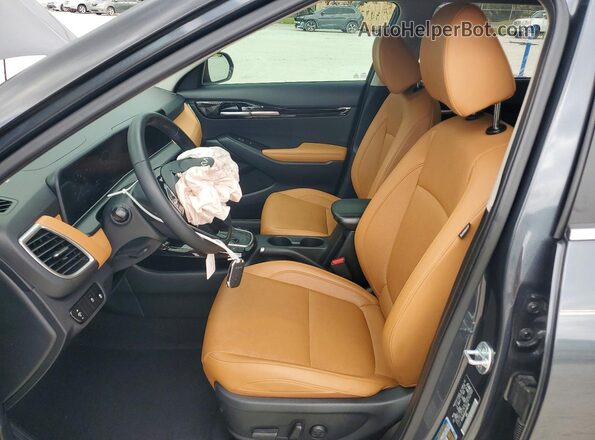 KNDER2AA3S7682798 2025 KIA SELTOS Gray წინა სალონის ხედი