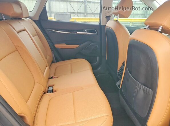 KNDER2AA3S7682798 2025 KIA SELTOS Gray უკანა სალონის ხედი