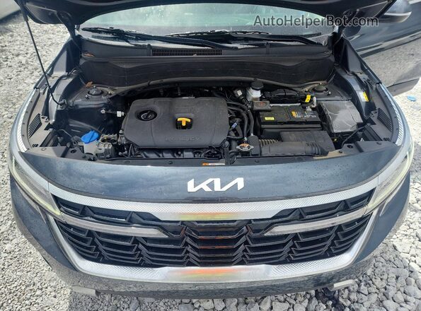KNDER2AA8S7696339 2025 KIA SELTOS Gray Vista interior trasera