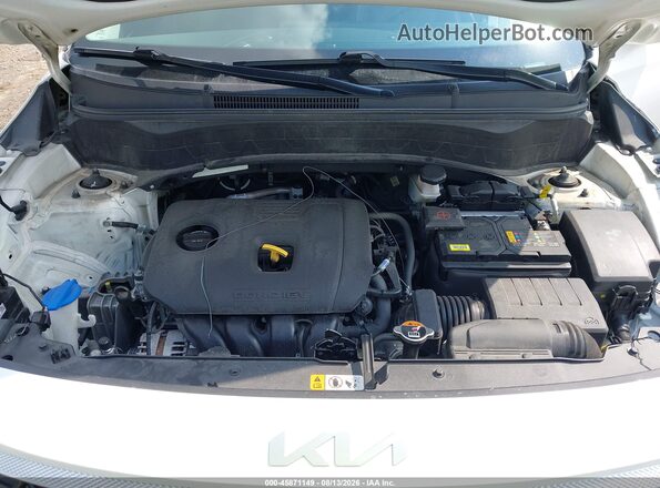 KNDERCAA1R7633907 2024 KIA SELTOS White Rear view