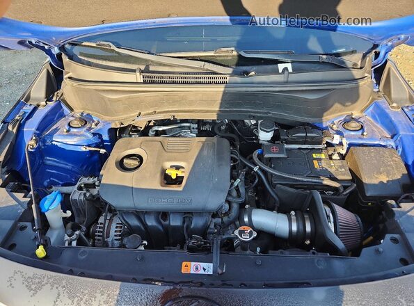 KNDERCAA2M7120528 2021 KIA SELTOS Blue Rear interior view