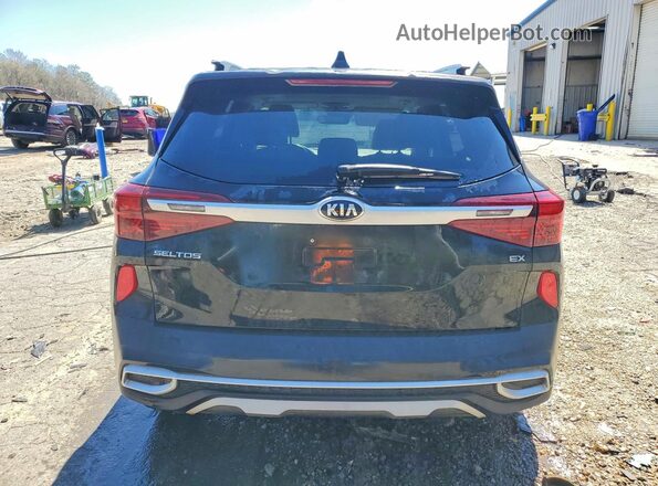 KNDERCAA3M7088396 2021 KIA SELTOS Черный Вид сзади