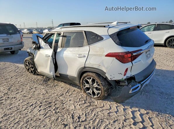 KNDERCAA4N7274367 2022 KIA SELTOS White Rear left