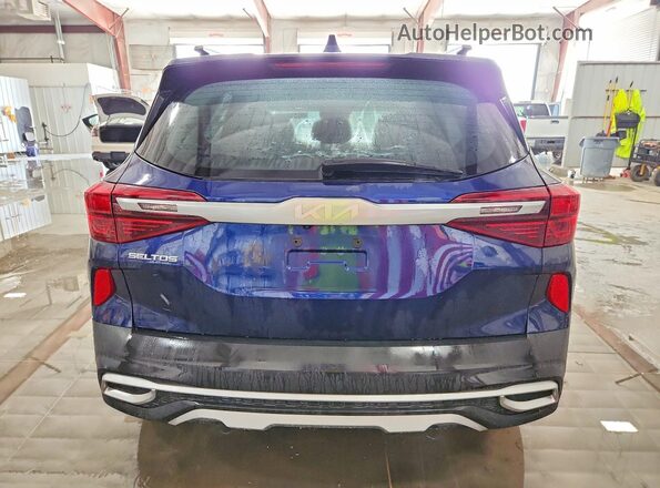 KNDERCAA4P7417787 2023 KIA SELTOS Blue Widok z tyłu