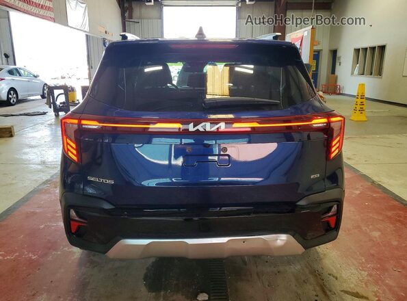 KNDERCAA4R7552853 2024 KIA SELTOS Blue Հետևի տեսք