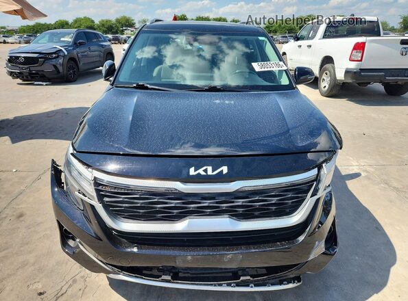 KNDERCAA7N7307586 2022 KIA SELTOS Black Front view