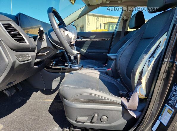 KNDETCA77R7617345 2024 KIA SELTOS Black Вид салону спереду