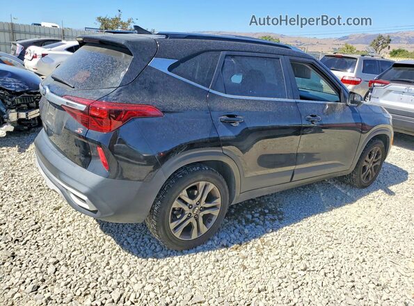 KNDEU2AA2M7065751 2021 KIA SELTOS Черный Задняя правая четверть