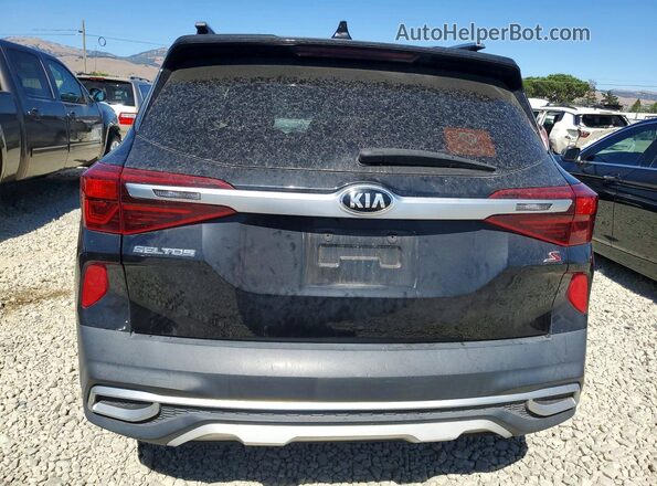 KNDEU2AA2M7065751 2021 KIA SELTOS Черный Вид сзади