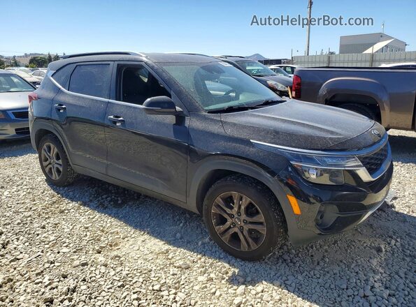 KNDEU2AA2M7065751 2021 KIA SELTOS Черный Передняя правая четверть