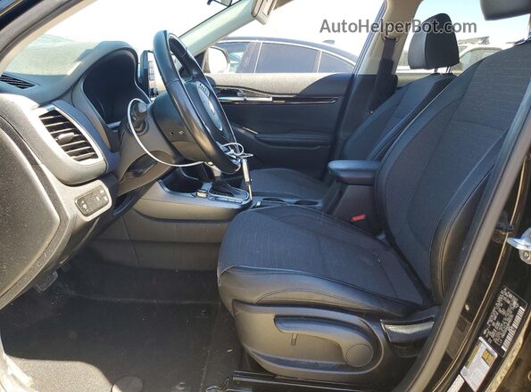 KNDEU2AA2M7065751 2021 KIA SELTOS Черный Вид салона спереди