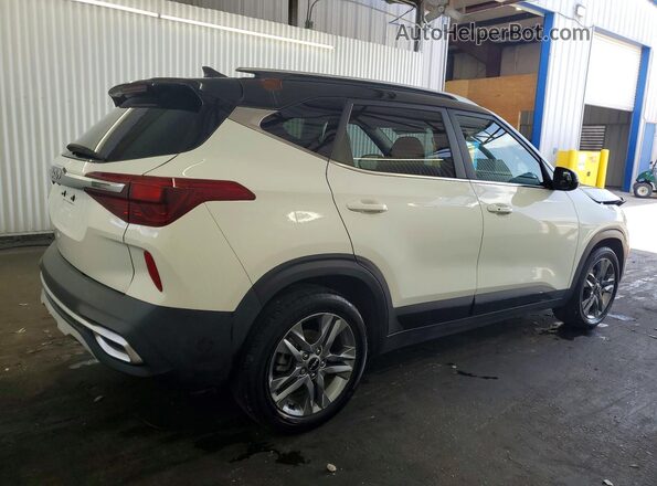 KNDEU2AAXP7360360 2023 KIA SELTOS White Задня права чверть