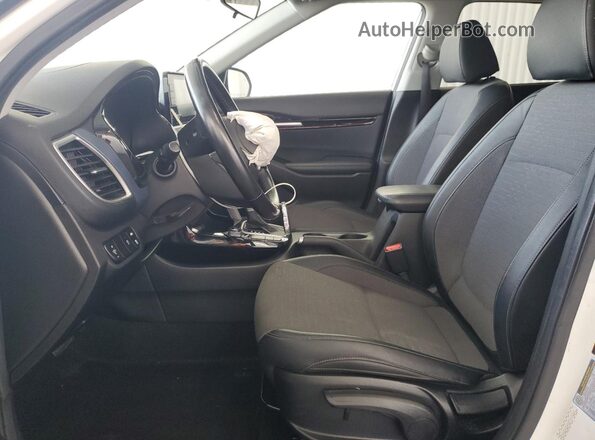 KNDEU2AAXP7360360 2023 KIA SELTOS White 