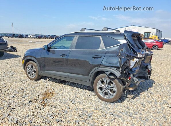 KNDEUCAA4R7516983 2024 KIA SELTOS Black Հետևի ձախ