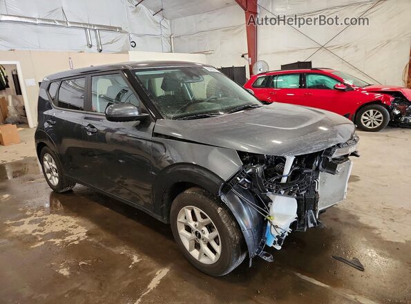 KNDJ23AU0R7916893 2024 KIA SOUL Серый Передняя правая четверть