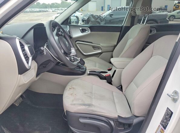 KNDJ23AU2L7712846 2020 KIA SOUL White Вид салону спереду