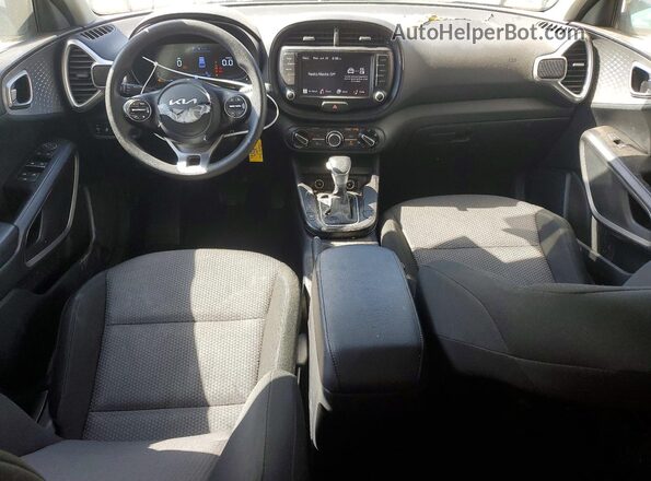 KNDJ23AU2R7908083 2024 KIA SOUL Gray Առջևի վահանակի տեսք