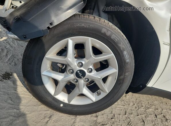 KNDJ23AU5S7963133 2025 KIA SOUL White 