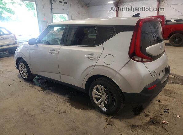 KNDJ23AU7L7048401 2020 KIA SOUL Серебряный Задняя левая четверть
