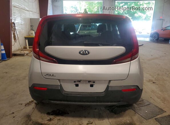 KNDJ23AU7L7048401 2020 KIA SOUL Серебряный Вид сзади