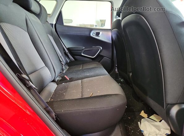 KNDJ23AU7S7267146 2025 KIA SOUL Red Vista interior trasera