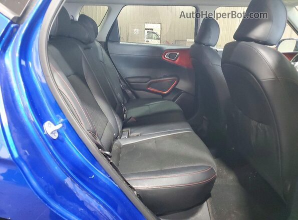 KNDJ53AF3L7006199 2020 KIA SOUL Blue Widok wnętrza z tyłu