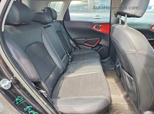 KNDJ53AFXL7031617 2020 KIA SOUL Black Вид задньої частини салону