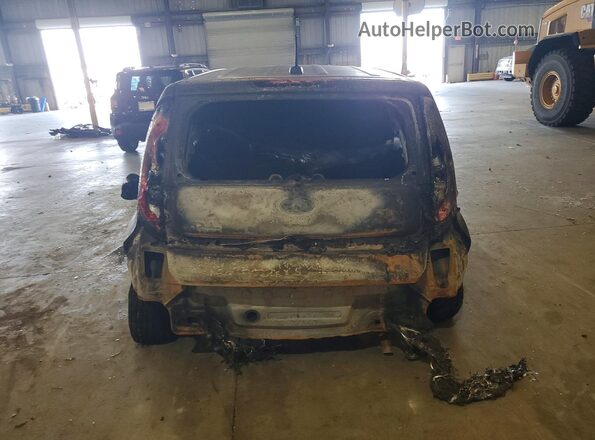 KNDJN2A21K7675321 2019 KIA SOUL Серый Вид сзади