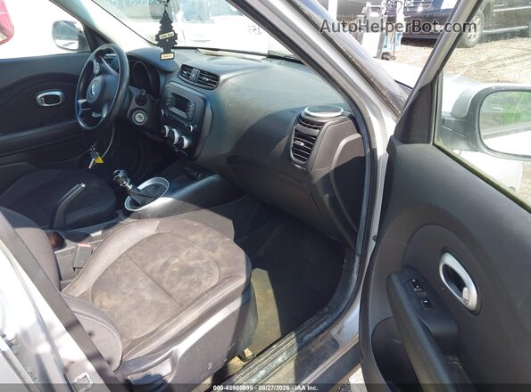 KNDJN2A22G7828487 2016 KIA SOUL Silver Вид салону спереду