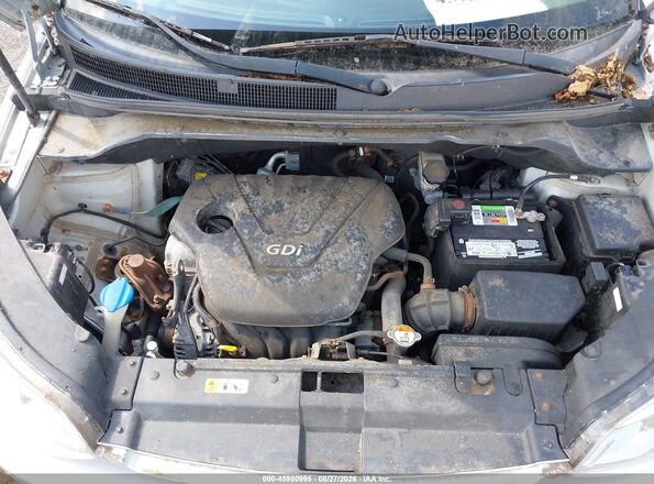 KNDJN2A22G7828487 2016 KIA SOUL Silver Вид ззаду