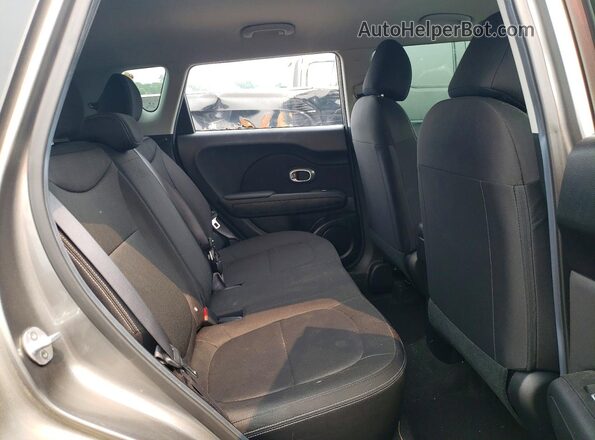 KNDJN2A22H7459308 2017 KIA SOUL Серый Вид задних сидений