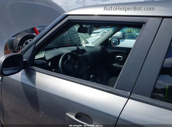 KNDJN2A22H7501475 2017 KIA SOUL Gray Widok z przodu
