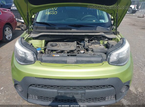 KNDJN2A23J7896773 2018 KIA SOUL Зеленый Вид спереди