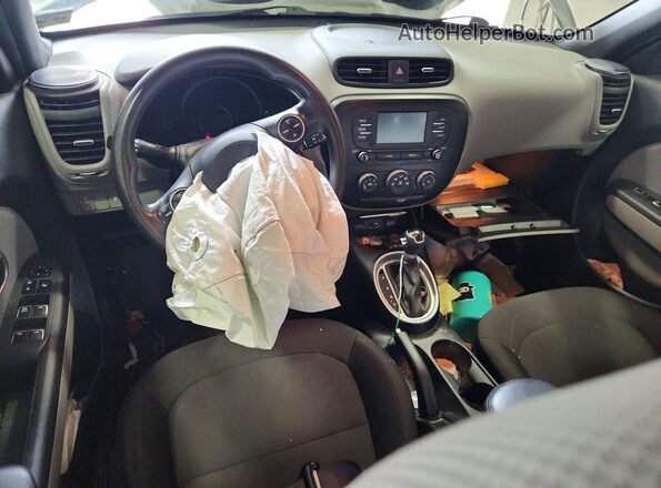 KNDJN2A23K7022344 2019 KIA SOUL White წინა პანელის ხედი