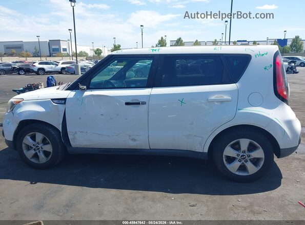 KNDJN2A23K7911984 2019 KIA SOUL White სალონის 360-გრადუსიანი ხედი