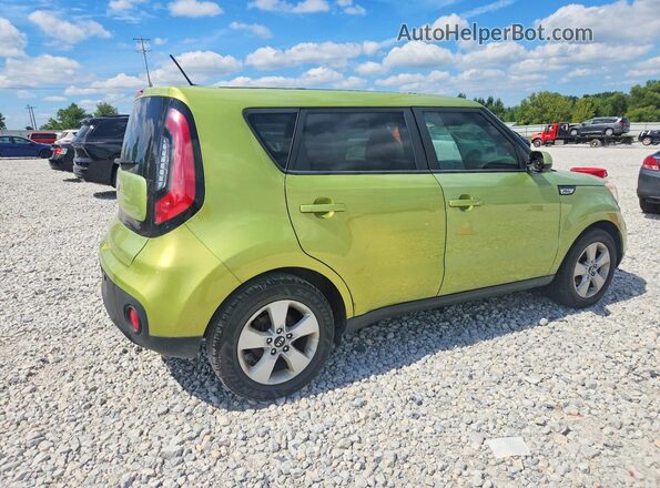 KNDJN2A25J7907479 2018 KIA SOUL Зеленый Вид сзади