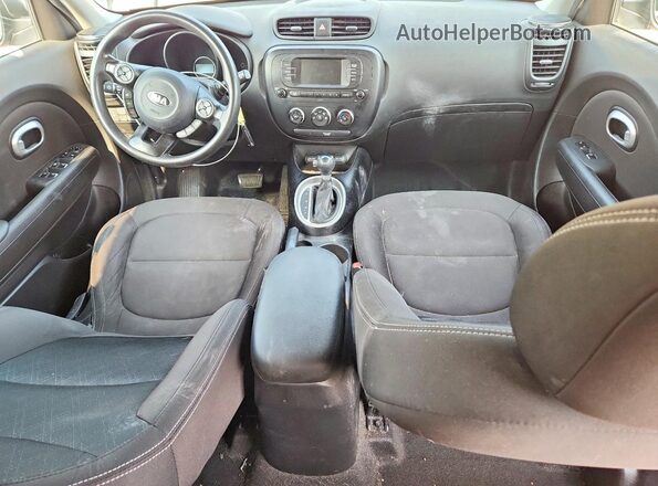 KNDJN2A26J7592983 2018 KIA SOUL Gray Dashboard view