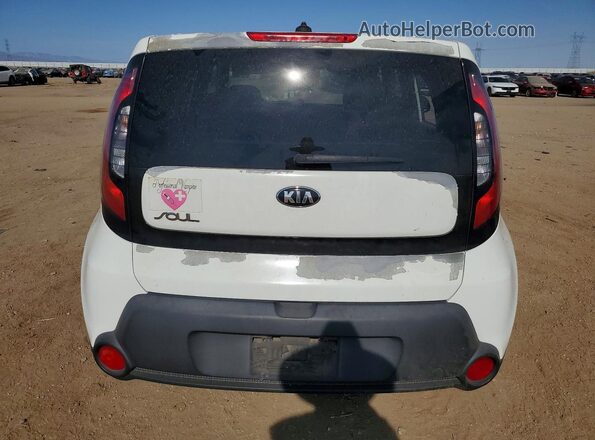 KNDJN2A27G7389996 2016 KIA SOUL White Вид ззаду