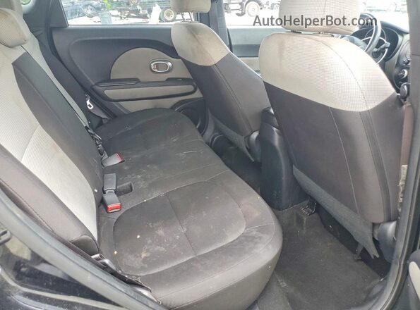 KNDJN2A29K7002714 2019 KIA SOUL Black Vista de los asientos traseros
