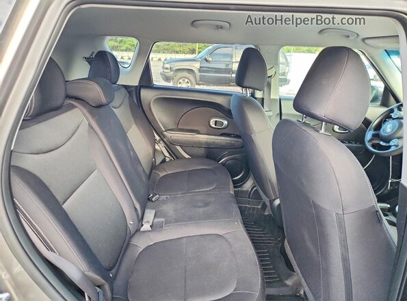 KNDJN2A29K7673008 2019 KIA SOUL Gray Вид задніх сидінь