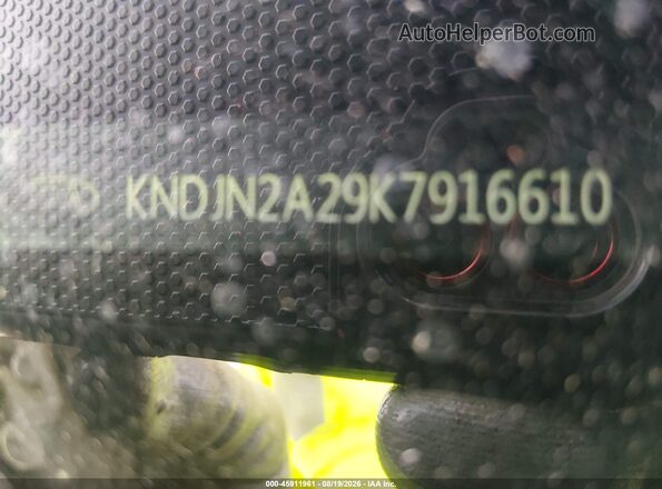 KNDJN2A29K7916610 2019 KIA SOUL Green Widok komory silnika