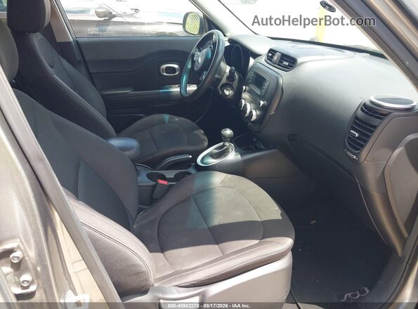 KNDJN2A2XG7308781 2016 KIA SOUL Gray წინა სალონის ხედი
