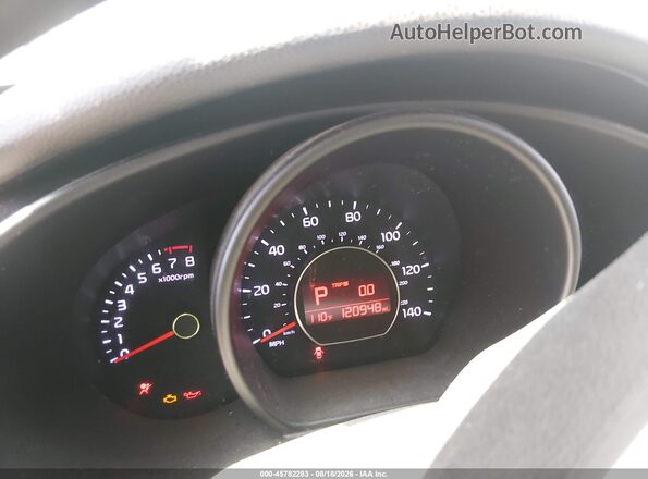 KNDJN2A2XH7435595 2017 KIA SOUL White Հետևի նստատեղերի տեսք