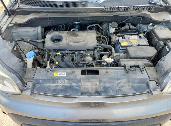 KNDJN2A2XK7670568 2019 KIA SOUL Silver Vista interior trasera