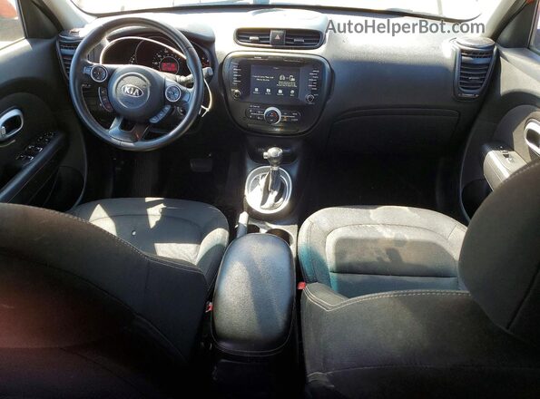 KNDJP3A50K7675675 2019 KIA SOUL Orange Вид панелі приладів