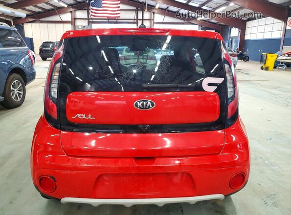 KNDJP3A53K7664458 2019 KIA SOUL Red Widok z tyłu