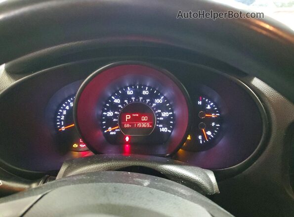 KNDJP3A53K7664458 2019 KIA SOUL Red Widok zestawu wskaźników